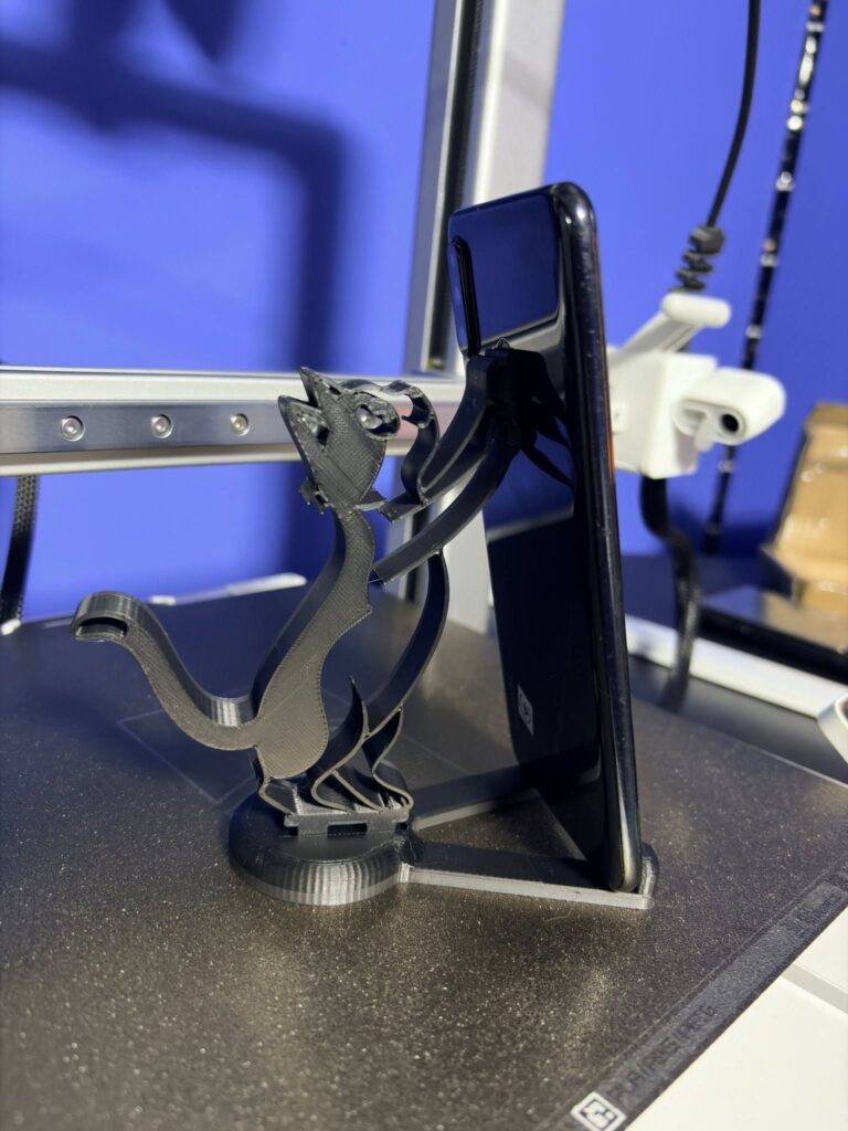 Macskás telefontartó